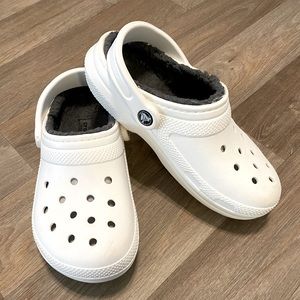 CROCS- White Fleeced Lined